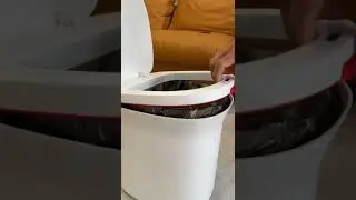 Have you ever seen such a high-tech trash can?#smarthome&nbsp;#Inductiontrashcan #shorts #shortvideo