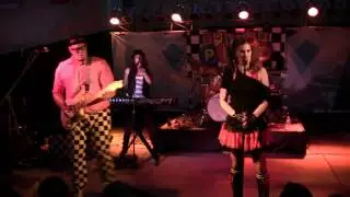 The Square Pegz!