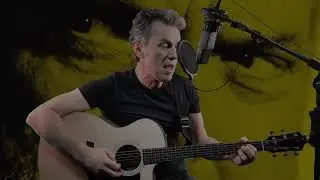 the moment's living me live acoustic
