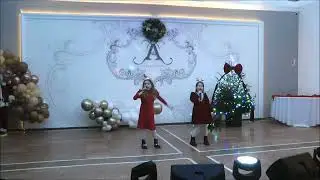 Azara Medan, Carla Bodea - „Moș Crăciun vine-n oraș”(cover)