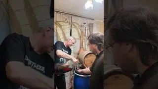 Сливаем с бочки домашний односолодовый виски и дегустируем, что получилось?