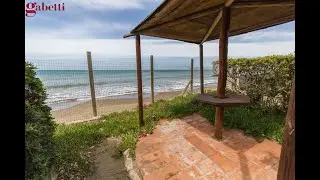 VILLA SULLA SPIAGGIA A GIANNELLA