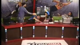 Betweekend &Tau;&omicron; &gamma;&kappa;&omicron;&lambda; &tau;&eta;&sigmaf; &Gamma;&omicron;&upsilon;ό&tau;&phi;&omicron;&rho;&nu;&tau;