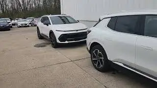Chevrolet Equinox EV LT Vs RS Exterior
