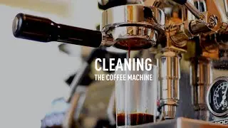 Cleaning Espresso Machine (Carraro - Purecaffe)