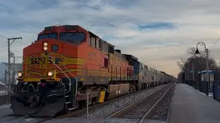BNSF 5272 leads 7 past Grayland