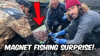 What People Lost in the Canal of Amsterdam! Magnet Fishing Surprise