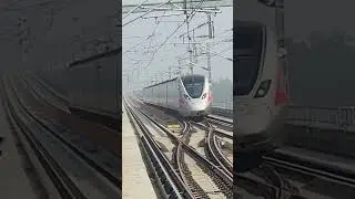 Arrival of rapix train of NCRTC at Sahibabad station #rapidxtrain #rapidx