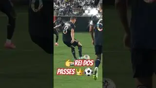 O REI DOS PASSES DO FUTEBOL MODERNO👑⚽#Futebol#Passes#ToniKroos#DeBruyne#Xavi#Iniesta#Modric#shorts