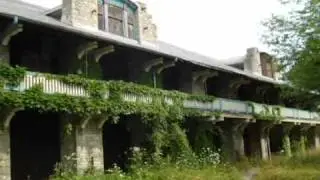 Boblo Island: a family trip to an abandoned amusement park