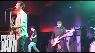 Rearviewmirror - Live At The Showbox - Pearl Jam