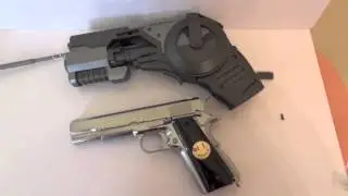 NECA Arkham Origins Grapnel Gun