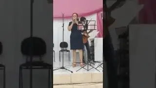 AD Montese Sobral irm&atilde; Nafrisa louvando a Deus