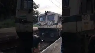 Yesvantpur Kannur Express 🚊#shorts