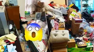 😨 Secretly helping a hoarding senior clean out their room