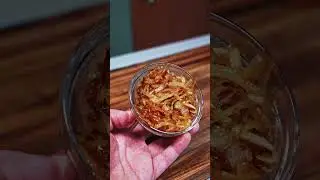 Идеальный рецепт чипсового соуса! #шорты #рецепт соуса #лук #сметана