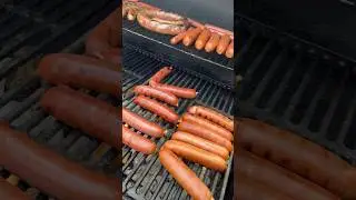 🌭🌭🌭 Sizzling Hotdogs Italian Sausages Brats Hot Polishes on the GriLL asmr #sizzling #asmrfood