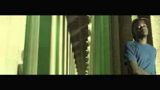 Kezi Coo -Surving 