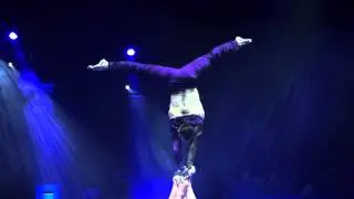 Acrobatic trio 