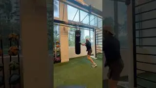Boxing Today #heavybag #homegym #training #boxing #fighting #punches #improving #progress #results