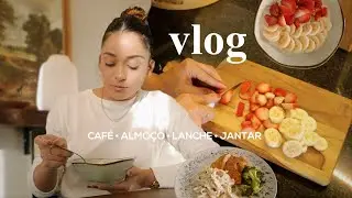 O que eu como em um dia: café da manhã, almoço, lanche e jantar.