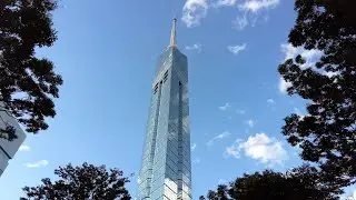Caminando hacia la torre de Fukuoka Japón - 4K 