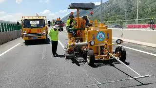 Thermoplastic Extrusion Road Marking Machine