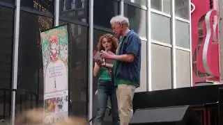 Hello Dolly Cast perform at Broadway Barks 2018 + Bernadette Peters Intro (HD)