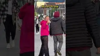 Money prank! #funnyvideos #prankvideo #streetprank #funnyprank #fyp