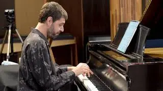 Fabio Cury performs FREVO of Andr&eacute; Mehmari's Suite Brasileira