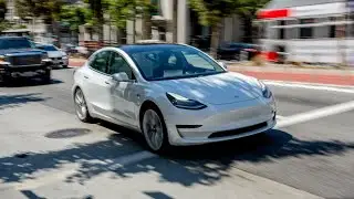 The Dangers Created by Tesla&rsquo;s Door Design