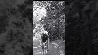 Climbing with Classic road bike #cyclinglife #cycling #shorts #climbing