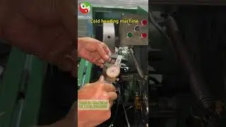 Before the screw head machine hits a new product, the mold needs to be replaced