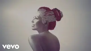 Thalia - Man&iacute;as (Lyric Video)