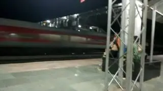 Rajdhani Express Crossing Datia Madhya Pradesh