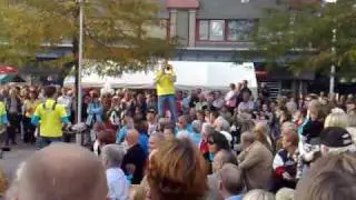 Valse loch Kom van dat dak af hoofdpodium
