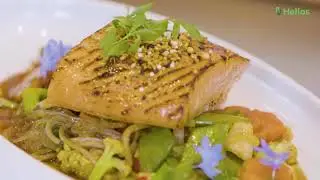 Sternek&uuml;che bei Helios |  Gebratener Miso-Lachs mit Gem&uuml;se von Nils Henkel