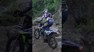 @codywebb2 showing his #trials skills before @IRCTireUSAMoto Endurofest-Hawaii 🤯 #ushardenduro