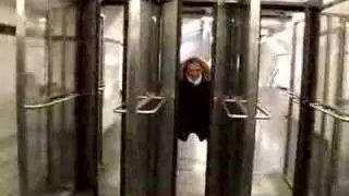 Come aprire le porte della metropolitana