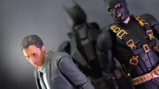MAFEX Bruce Wayne The Dark Knight version