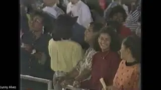 Gibi Doran 1990 Den bèshi