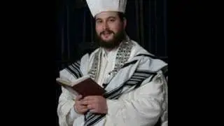 Chazan Yossi Muller Singing Mi Shebeirach with a choir