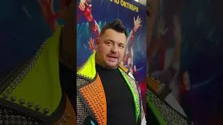Сергей Жуков спел песню 
