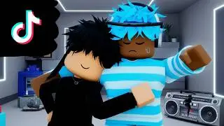 ROBLOX FICOU COMPLETAMENTE CRINGE  - (CRITICANDO TIKTOKS 3)