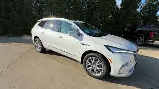 B26056A 2022 Buick Enclave Premium 