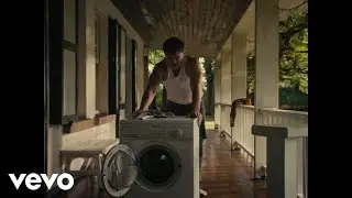 Olly, Juli - La lavatrice si è rotta (Visual Video)