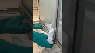 🧼 Deep clean my shower with me 🫧 #deepcleanwithme #deepcleaningroutine #deepcleaningmotivation