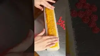 Honey Rose spring soap! 🍯 🌹 #honeycomb #honey #spring #springseason #soapcutting