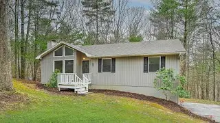 5 Leisure Loop, Weaverville, NC  Listed by Marie Reed, Produced by Mary Young Photography