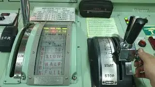 An old and old ship's manoeuvring to slow